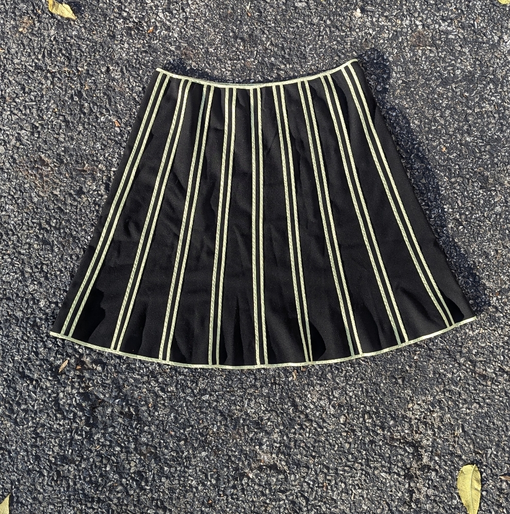 Y2K INC Black and Green Aline Skirt